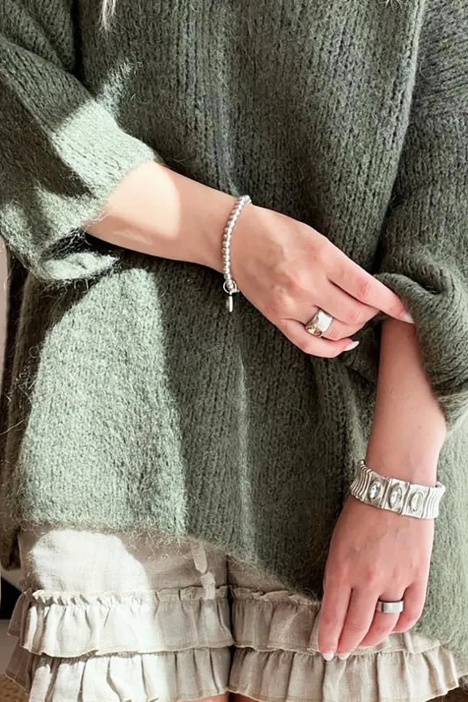 Arlo Knit in Olive