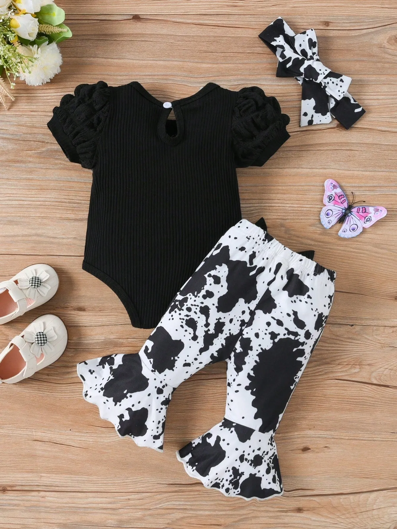 Baby Girl Fashionable And Casual Bubble Sleeve Short Sleeve Striped Romper With Printed Flare Pants, Cute Hair Accessory, -FD