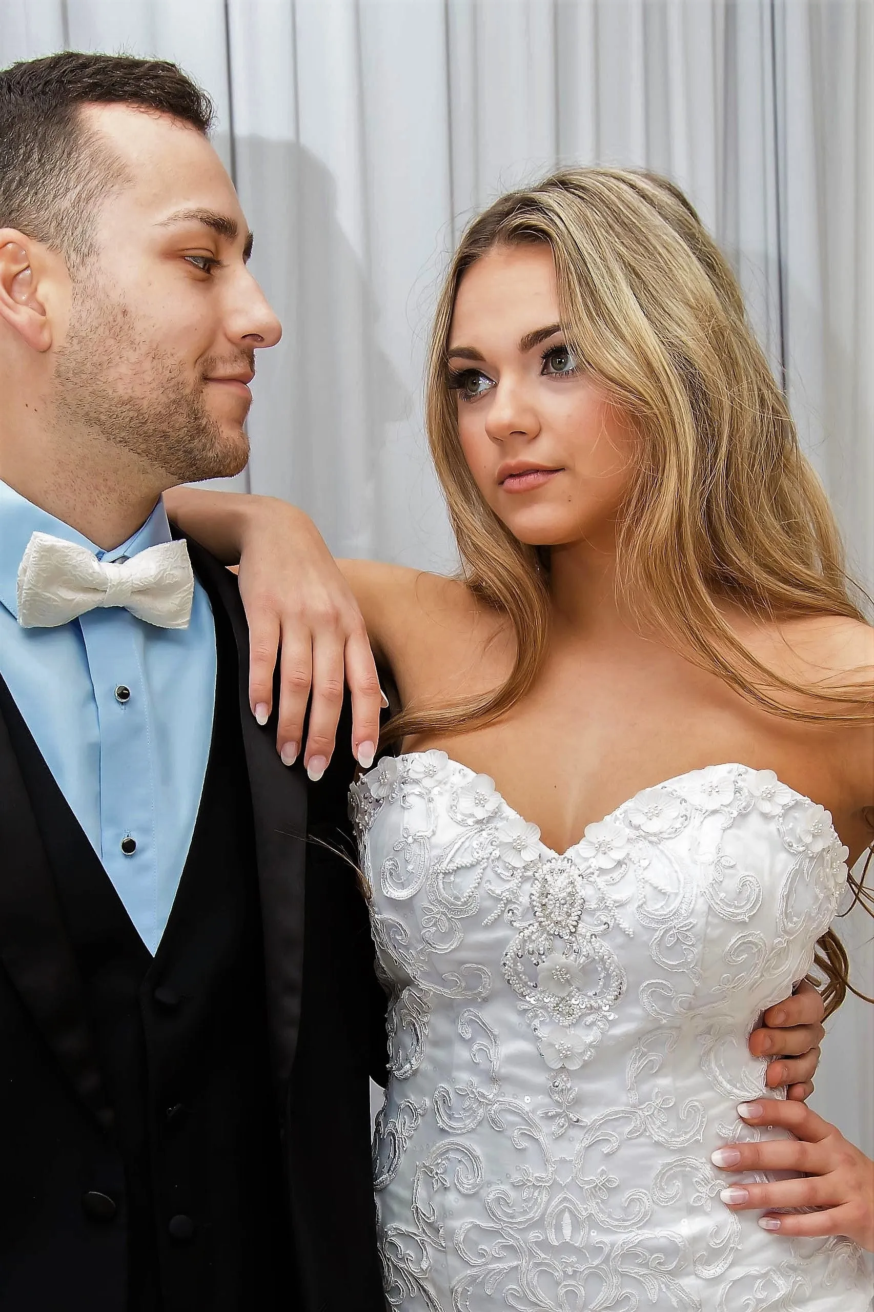 BAROQUA Strapless Sweetheart Mermaid Lace Bridal Gown