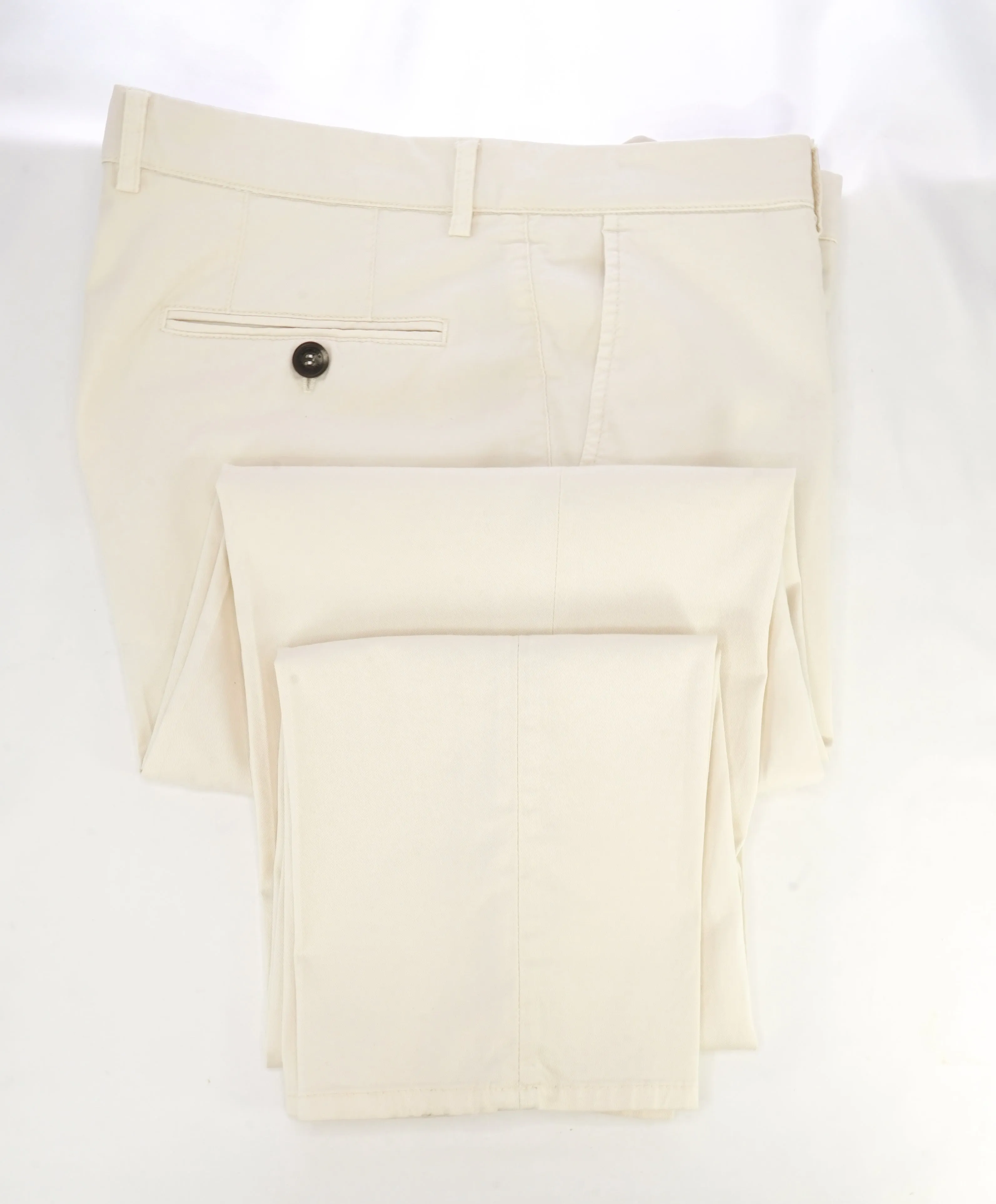 BRUNELLO CUCINELLI - Cream Logo/Horn Button Chino Cotton Pants - 34W