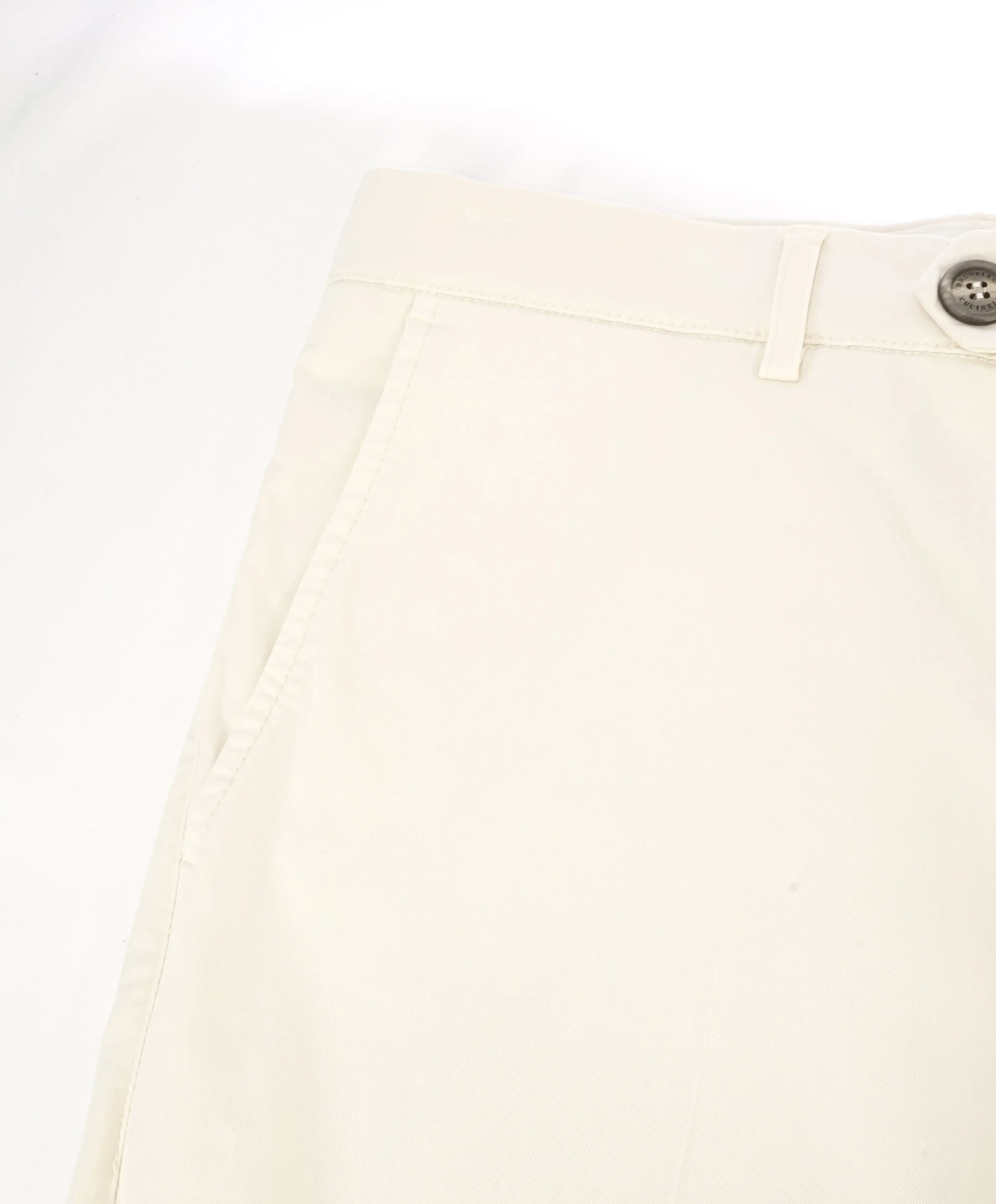 BRUNELLO CUCINELLI - Cream Logo/Horn Button Chino Cotton Pants - 34W