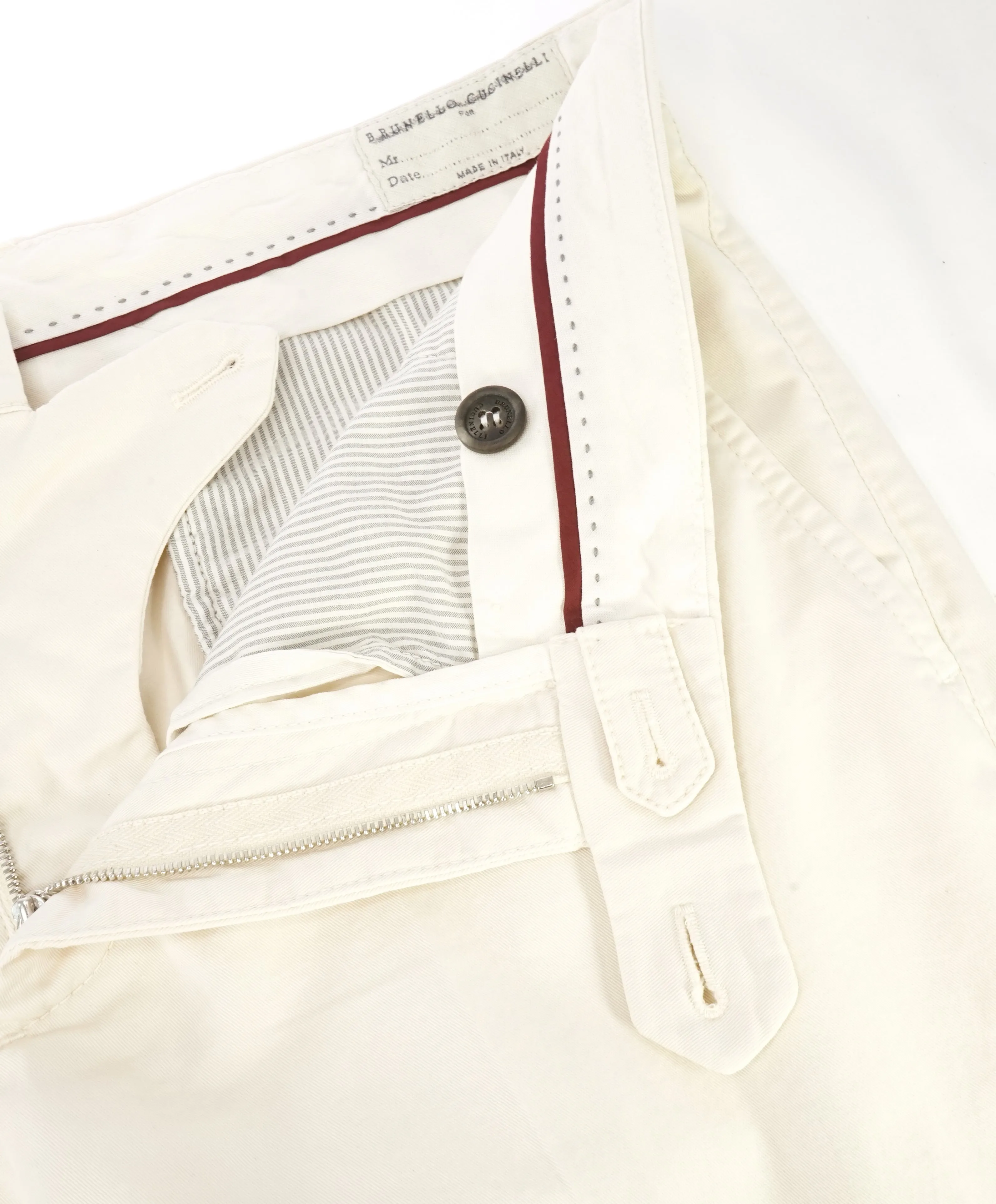 BRUNELLO CUCINELLI - Cream Logo/Horn Button Chino Cotton Pants - 34W