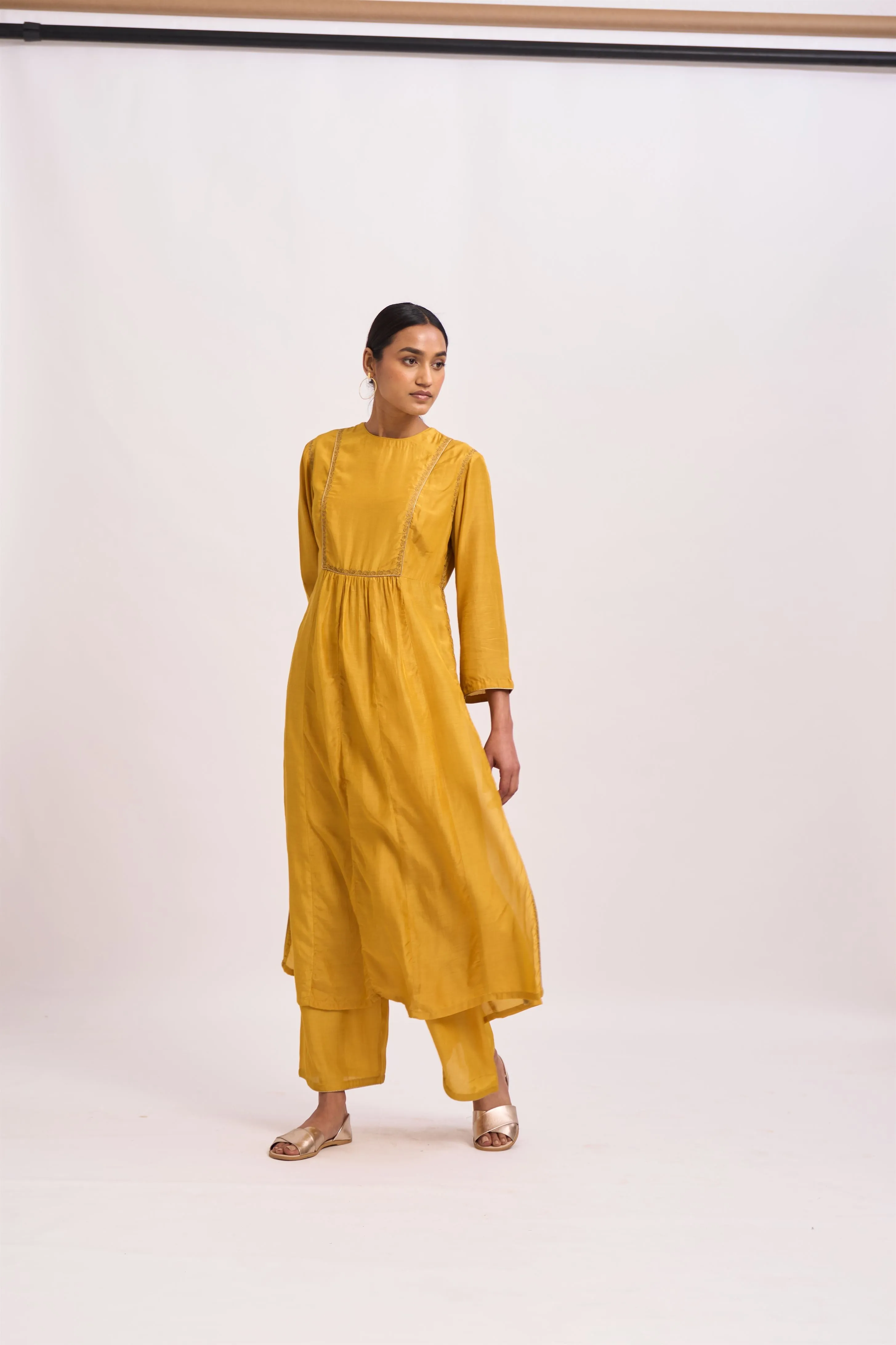 Dot   I   Aavni Maryah Kurta Set  Cotton Silk Kurta & Pant with Chanderi Scarf  Mustard SS24-PK-21
