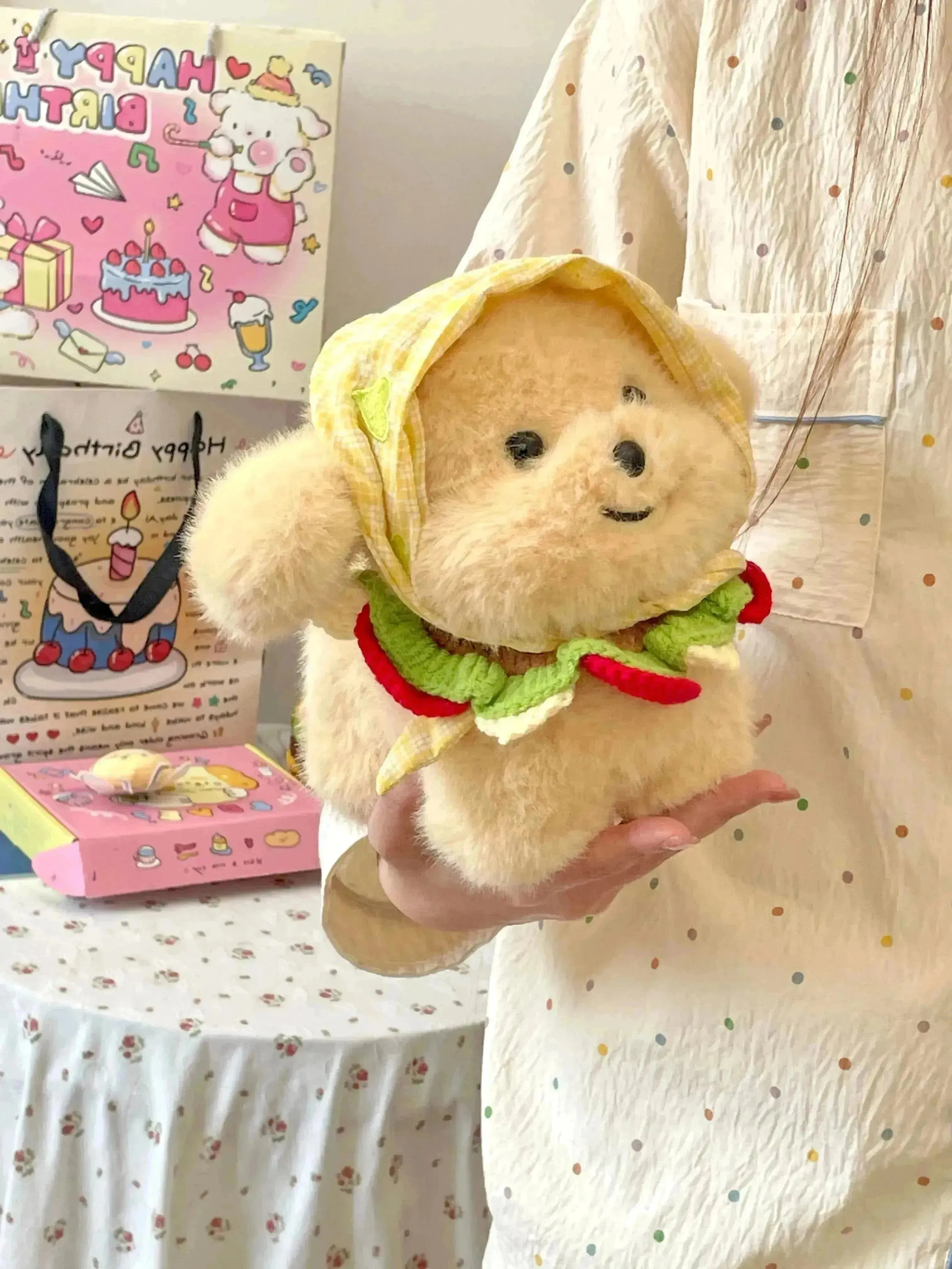 Dressed up Puppy Plushie (21 cm)