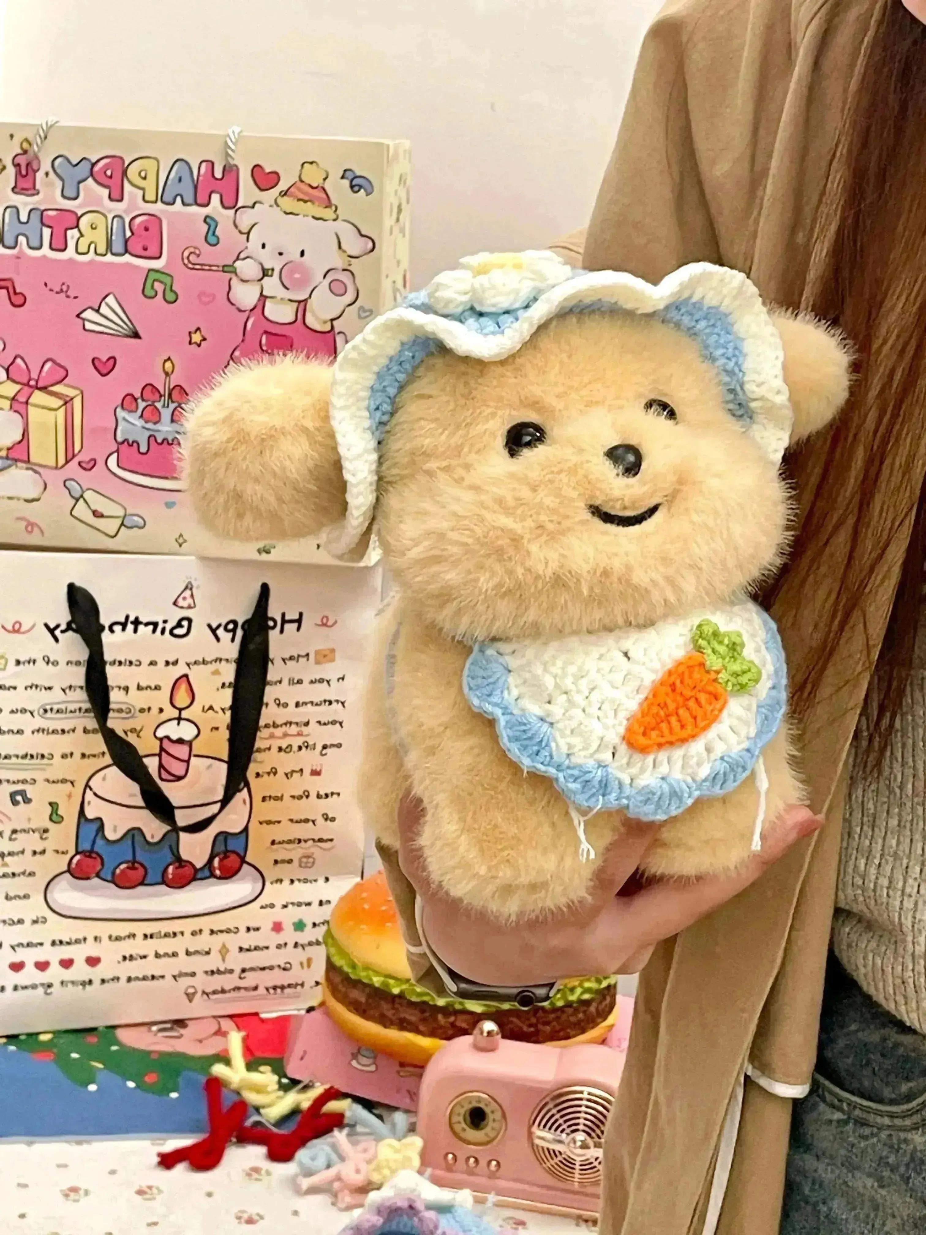Dressed up Puppy Plushie (21 cm)