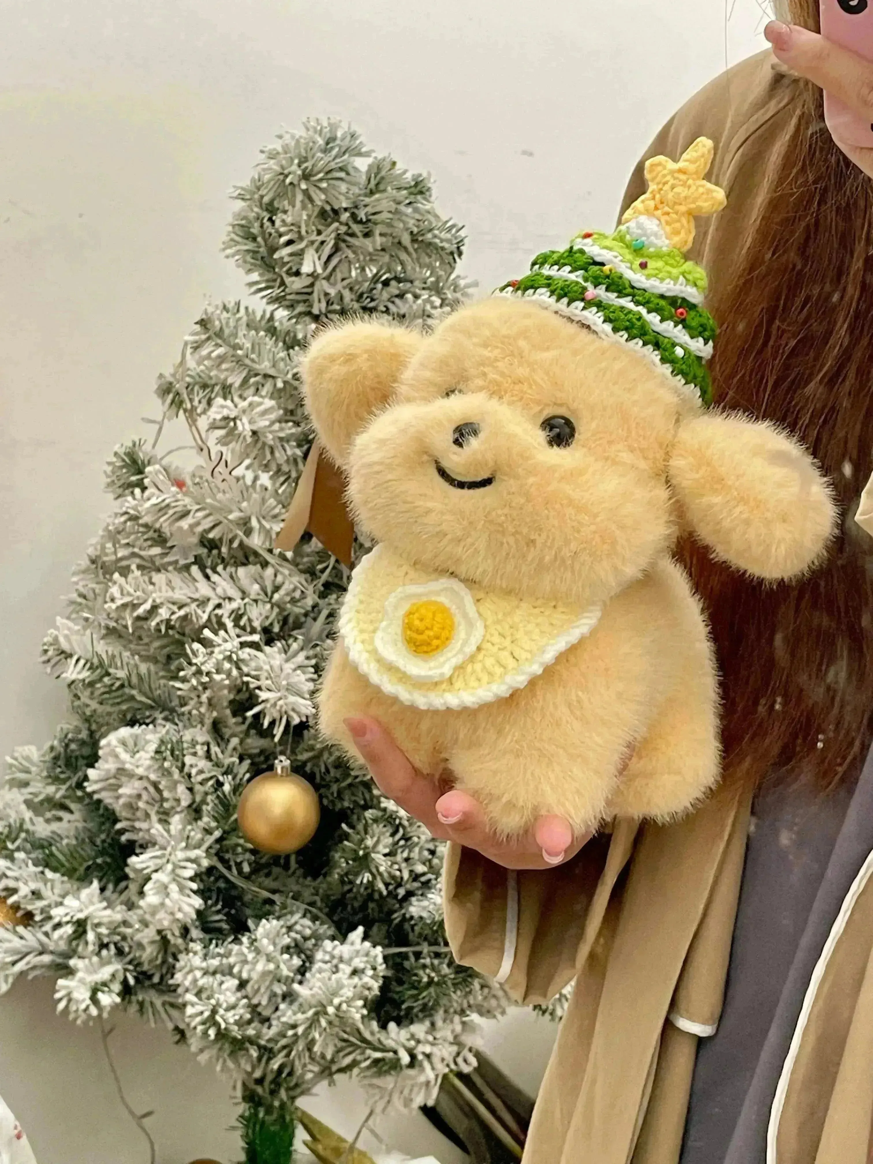 Dressed up Puppy Plushie (21 cm)