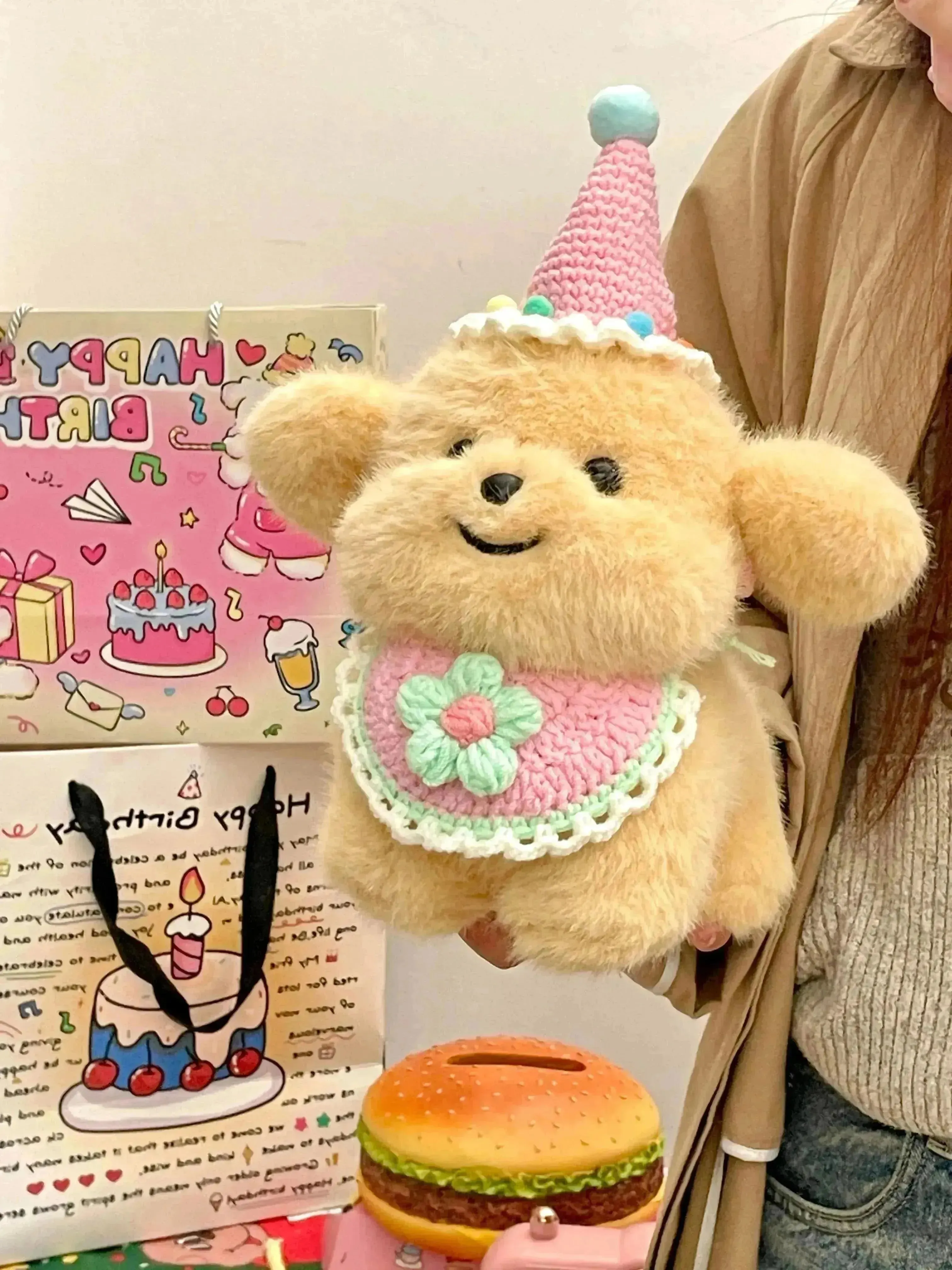 Dressed up Puppy Plushie (21 cm)