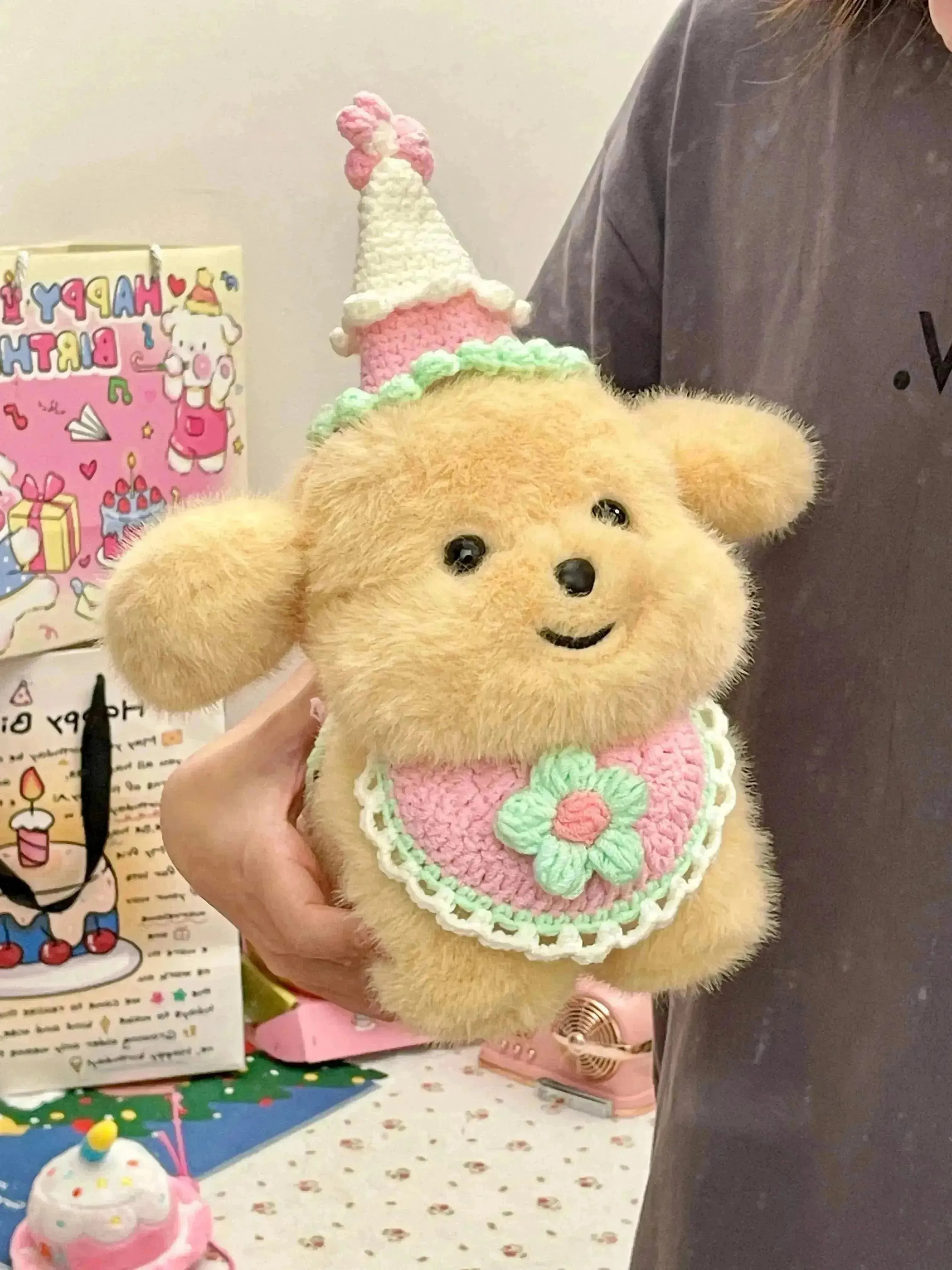 Dressed up Puppy Plushie (21 cm)