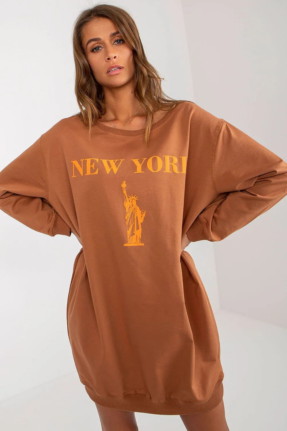 JTDF New York Oversized Women's Sweatshirt with Bold Front Print