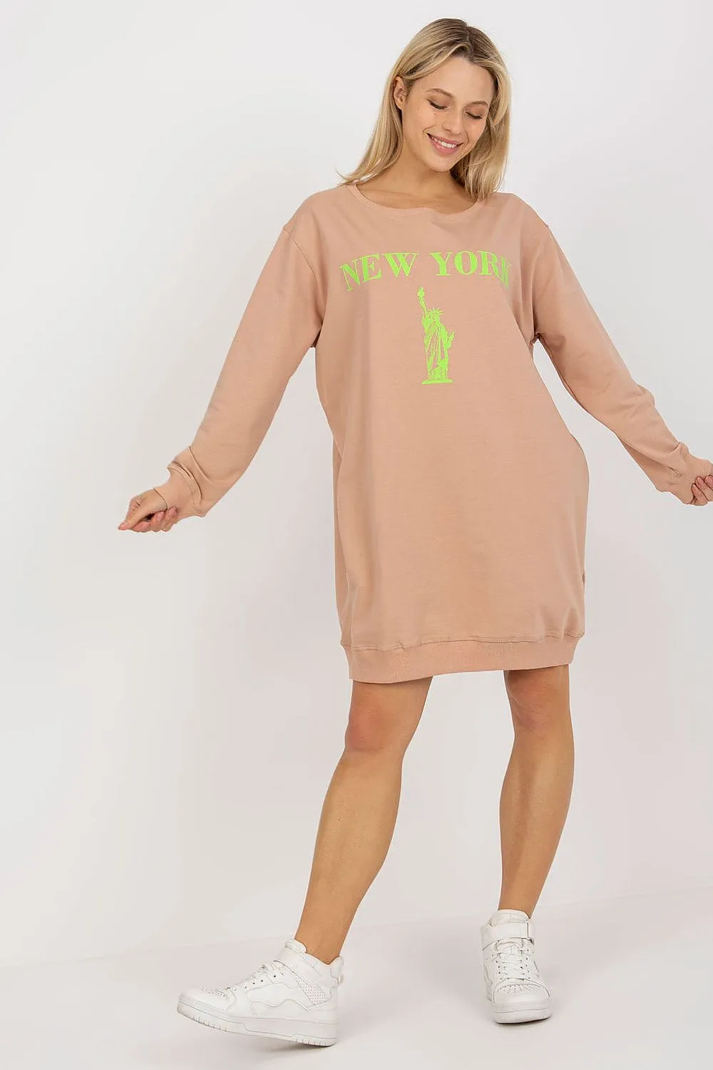 JTDF New York Oversized Women's Sweatshirt with Bold Front Print
