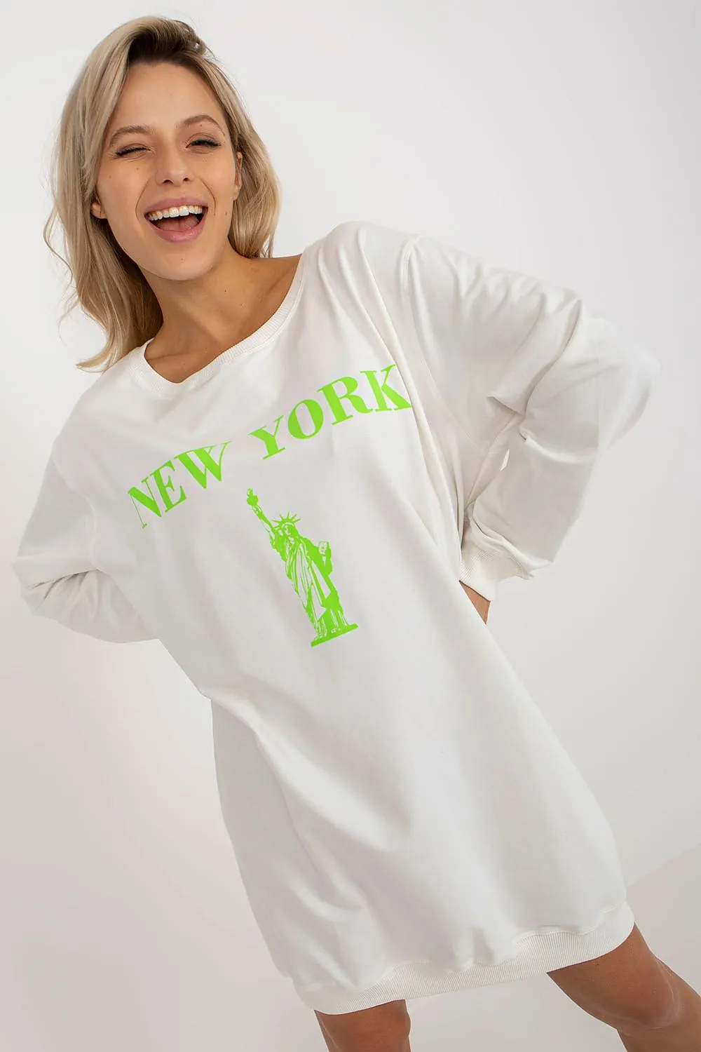 JTDF New York Oversized Women's Sweatshirt with Bold Front Print