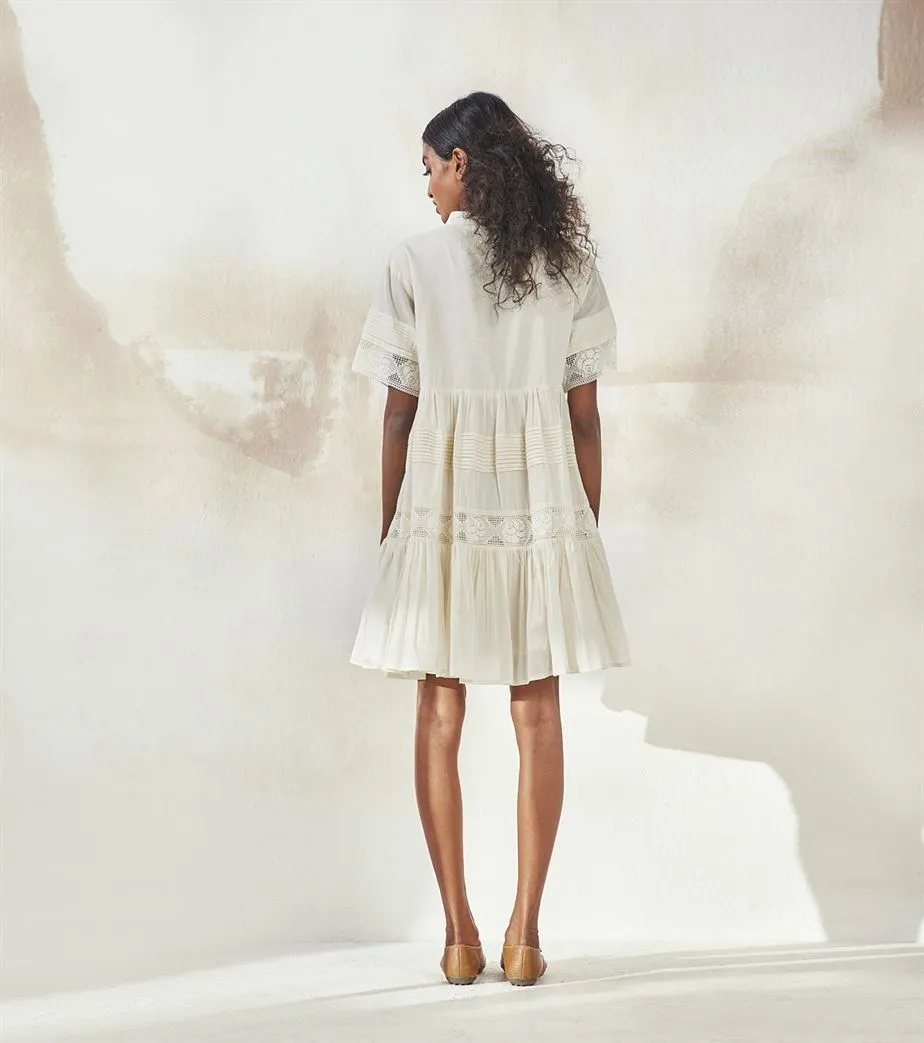 Khara Kapas  I  Louisville The White Light Dress