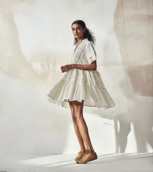 Khara Kapas  I  Louisville The White Light Dress