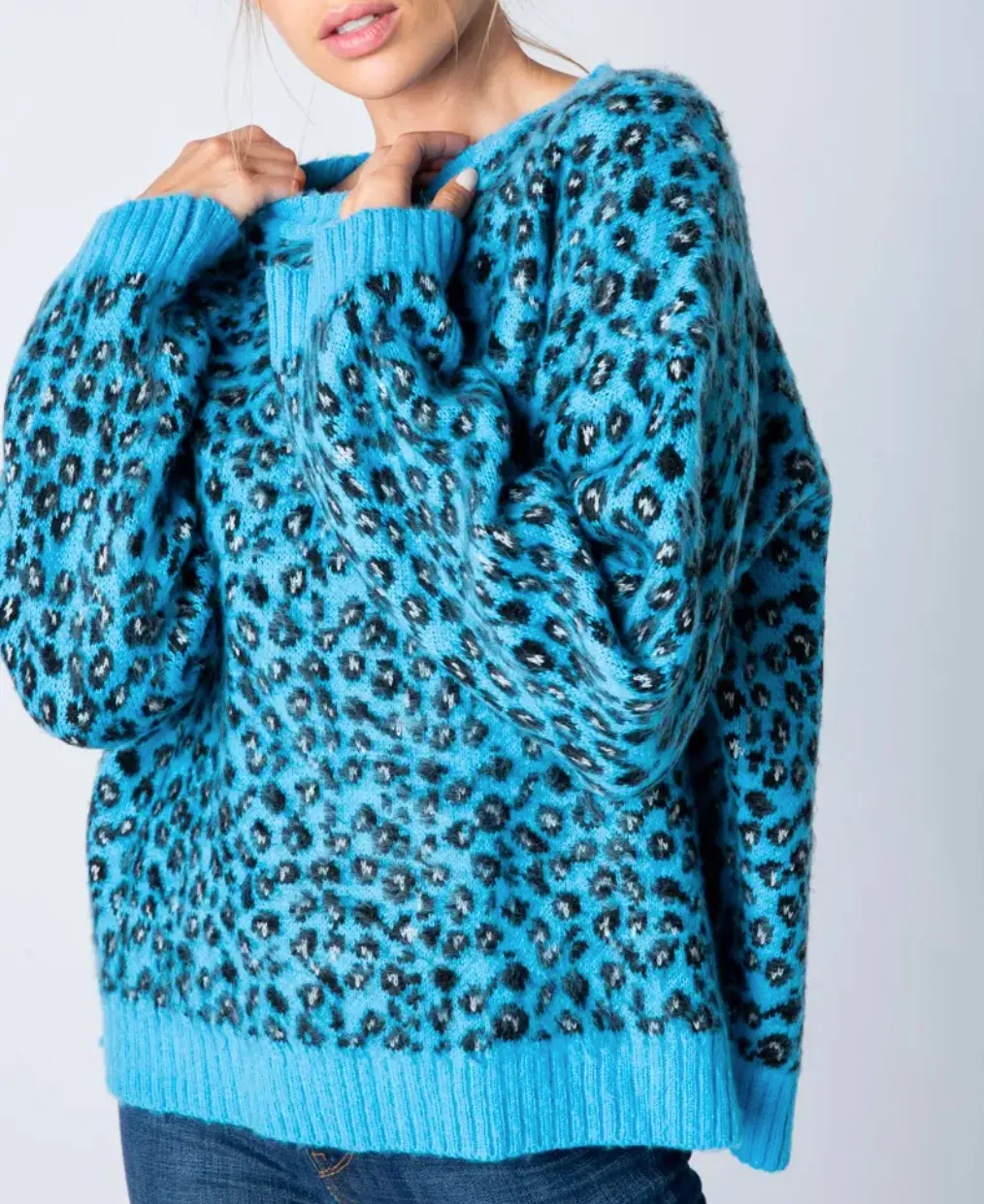 LEOPARD MOHAIR CREWNECK SWEATER