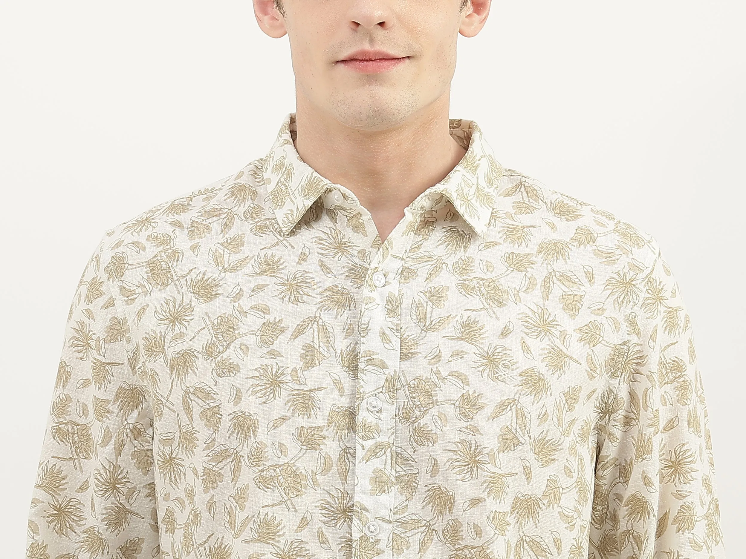 Men Printed Spread Collar Shirt