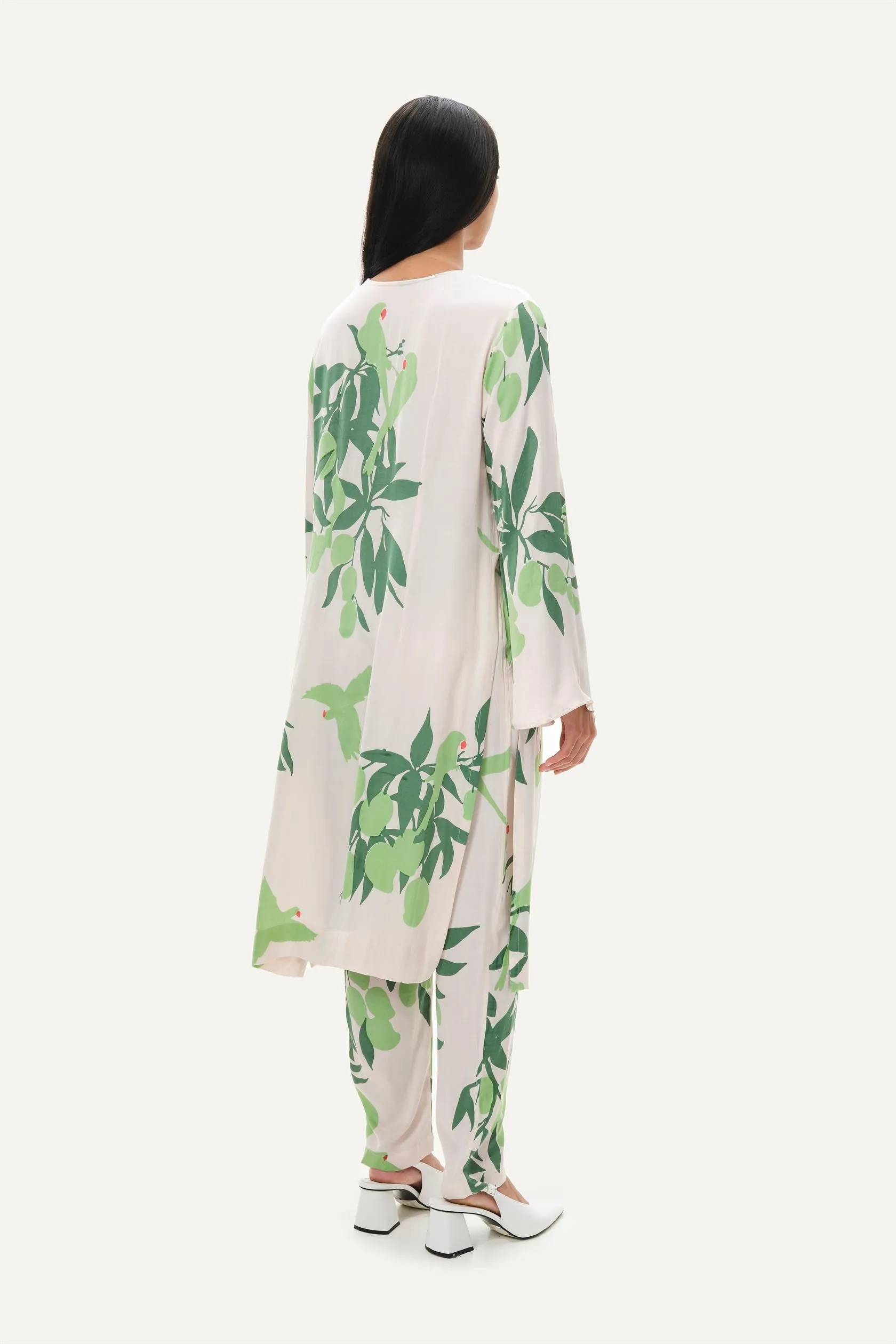 Naushad Ali   I   Tunic setMangoes & parrots Signature Spring Summer 2025 Soft Pink Cotton satin NA SS24 W03
