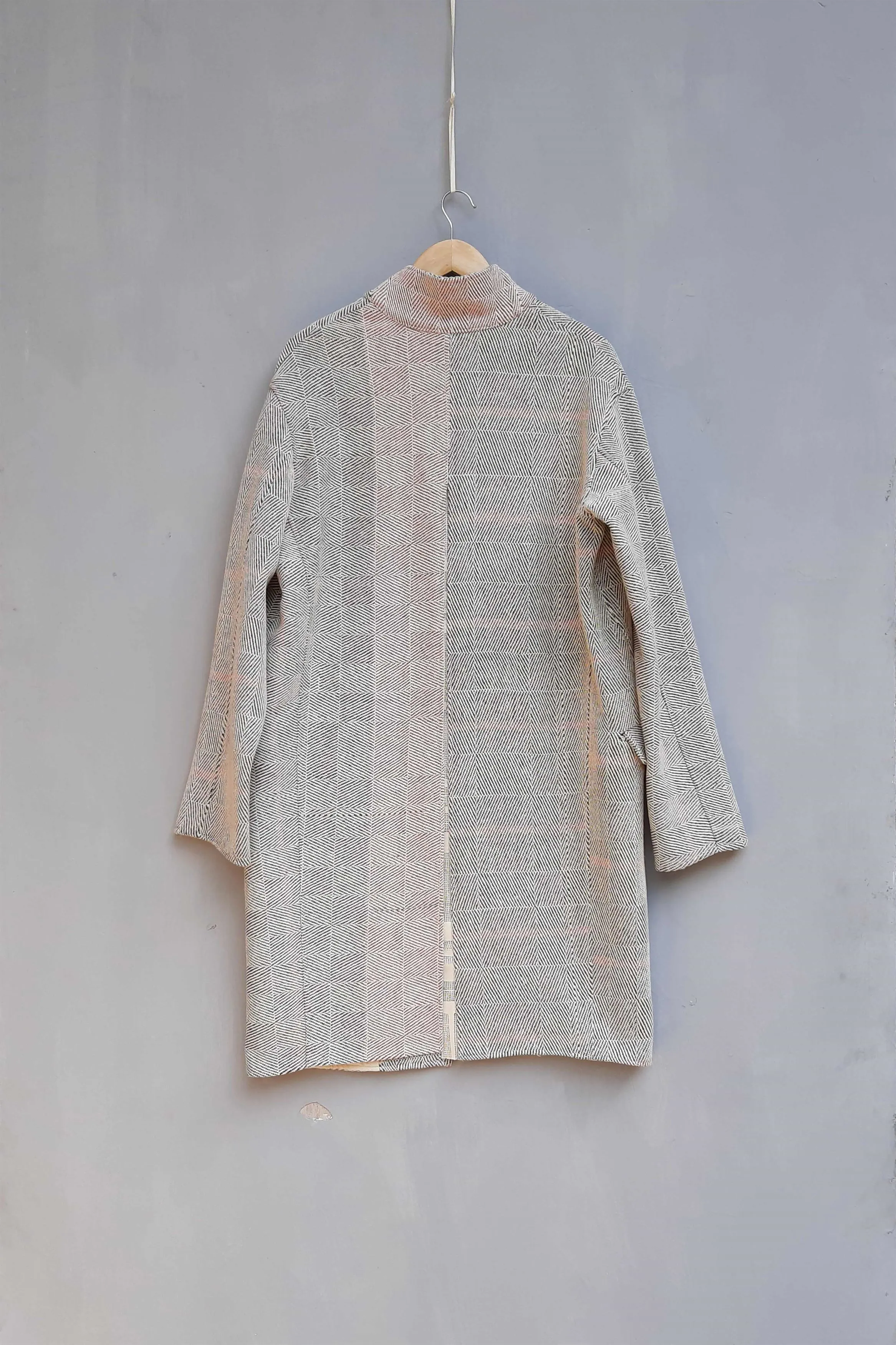 Urvashi Kaur   I   Naha JACKET IBAI Handloom Cotton Shell TESSELLATE- 27