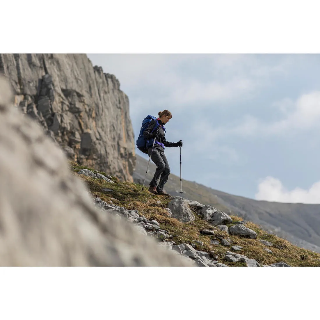 Women's Mountain Trekking Softshell TREK 500 WINDWARM - blue