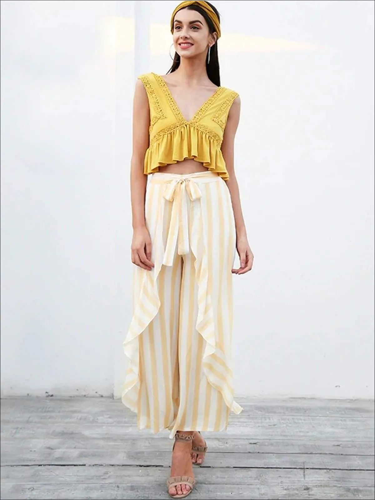 Women's Striped Side Slit Ruffled Palazzo Pants
