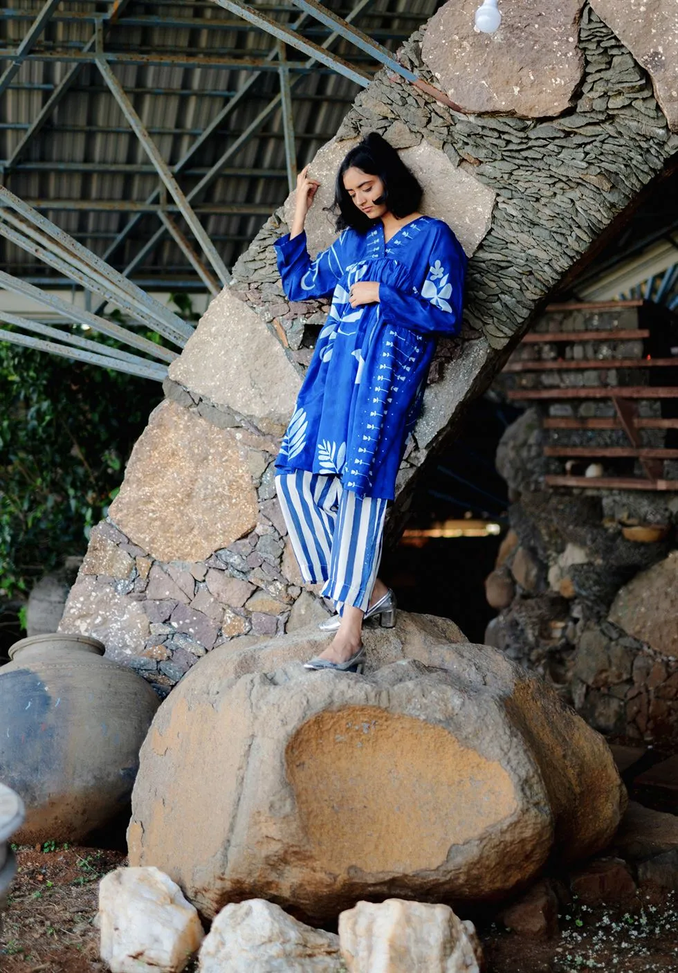 YAM   I  Bellevue Hill BLUE JAMAICA SET KURTA SET PURE SILK HABUTAI BLUE & WHITE Festive Collections YAMKU09