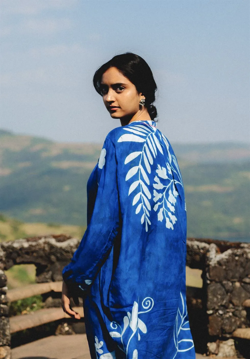 YAM   I  Double Bay  THIVA SET KURTA SET PURE SILK HABUTAI BLUE & WHITE Festive Collections YAMKU33